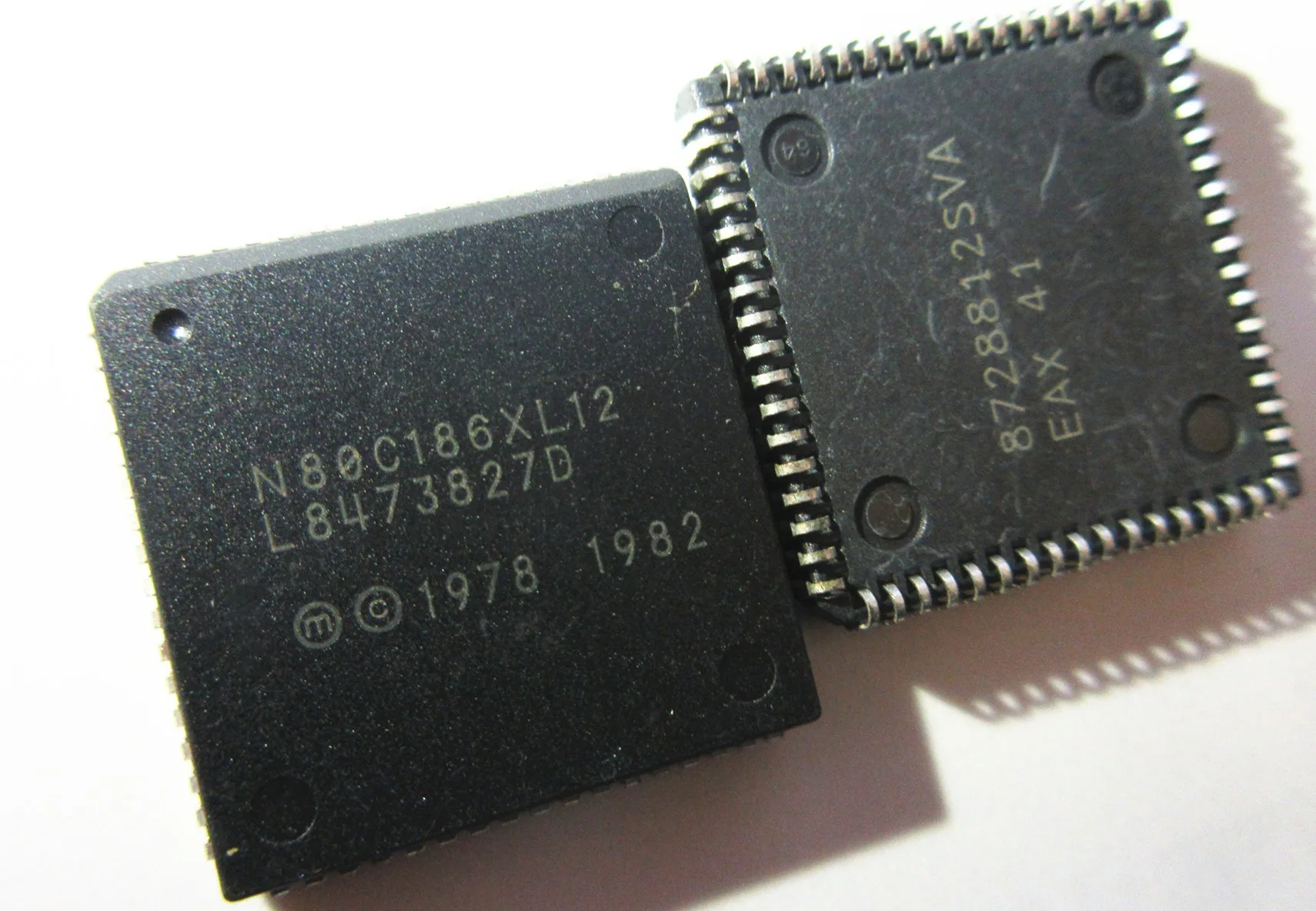 N80C186XL12 PLCC68 10PCS