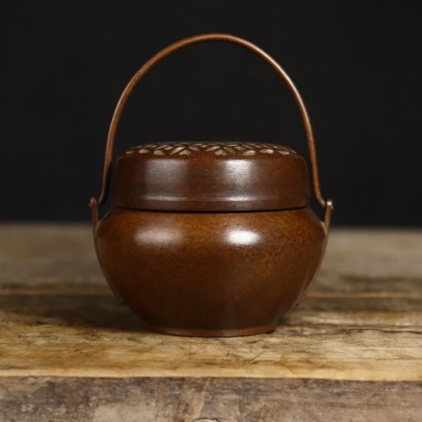 

Sugong pure copper small portable furnace exquisite, with ruddy luster and old-fashioned thickened Bogu frame ornament