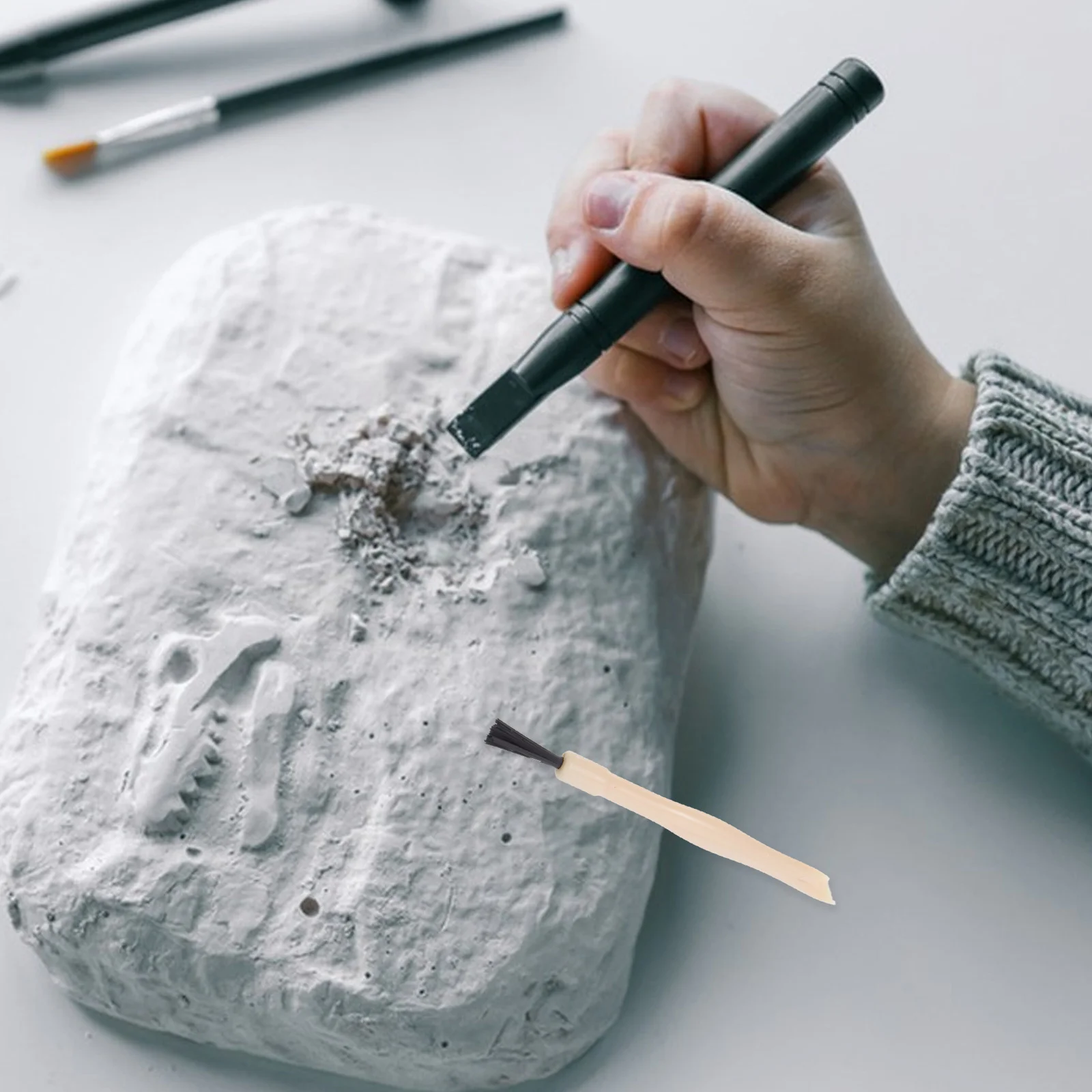 50個入り 子供用発掘キット ミニ恐竜発掘ブラシ チゼル 考古学ツール 男の子 女の子 恐竜の卵 科学探検用