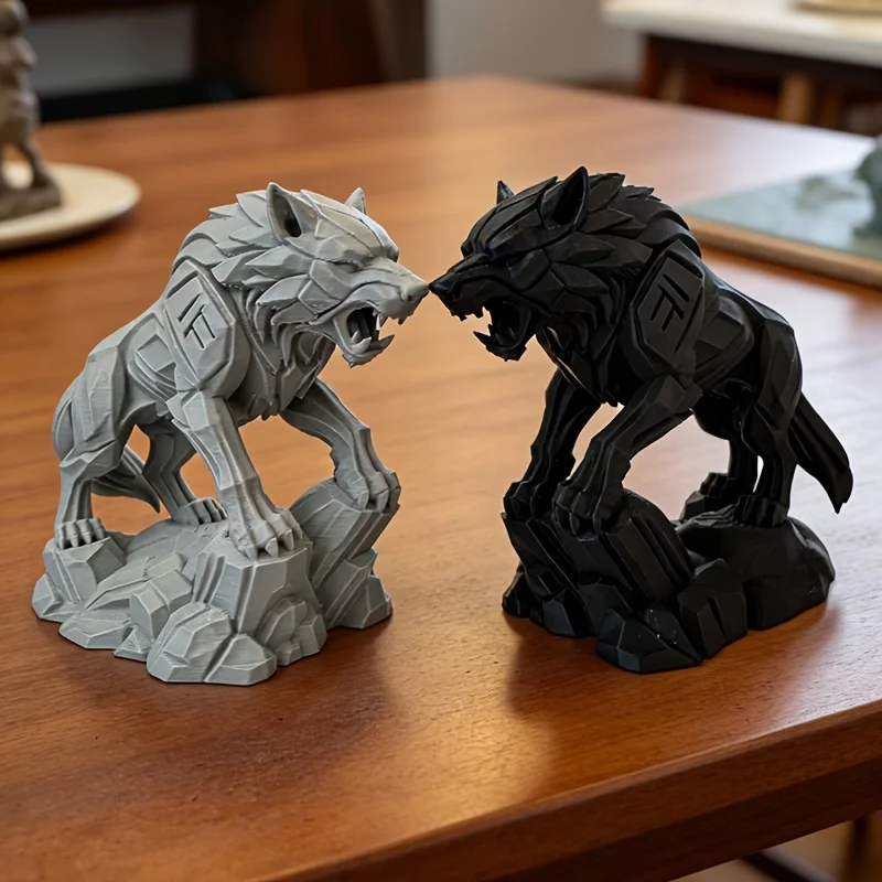 Geometric Black Wolf Figurine - Abstract Faceted Wolf Sculpture Modern Predator Statue for Desk  Home Decor Gift