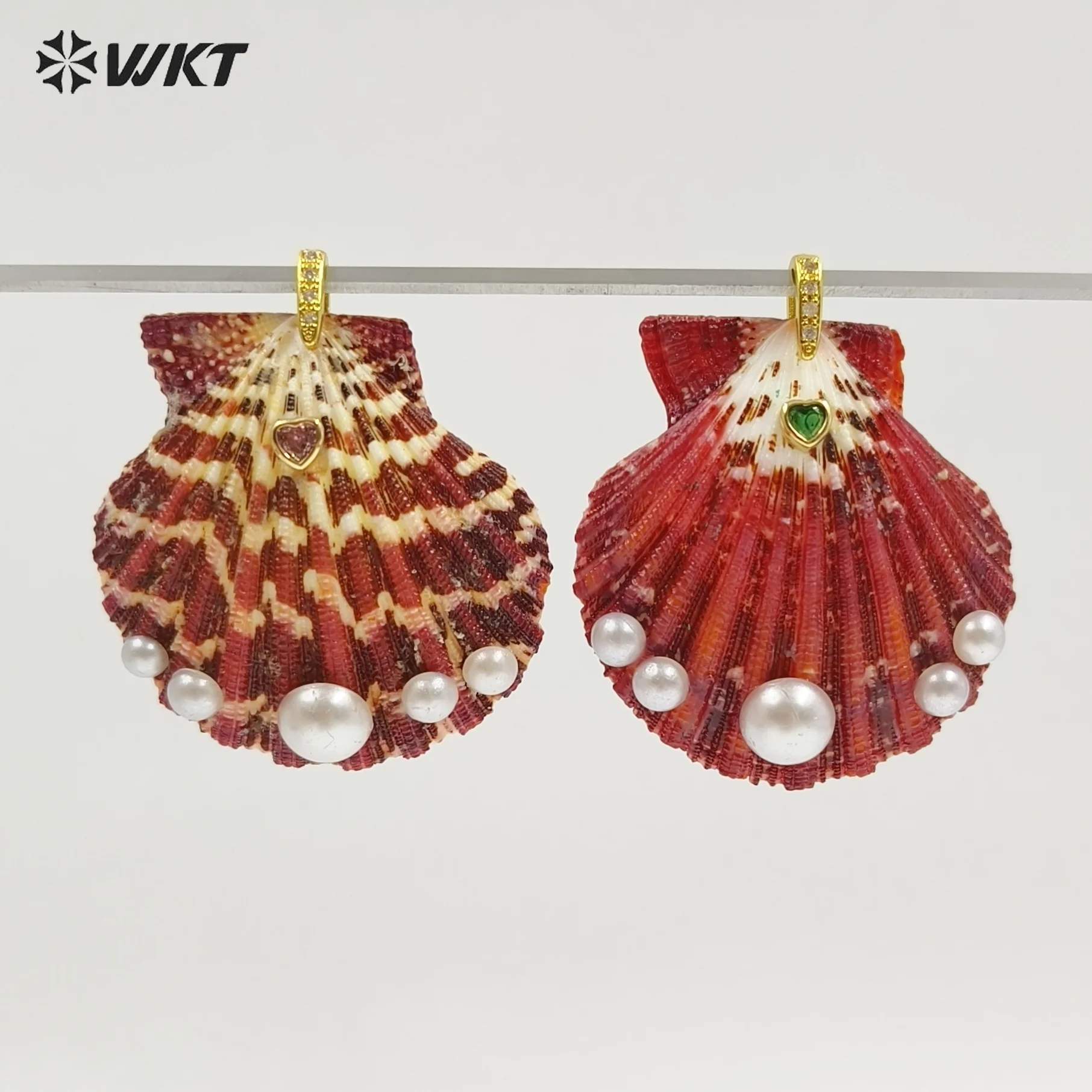 WT-JP501 Wonderful Vintage Pearl And Natural Oil Painting Shell Gold Pendants For Lady Fashionable Necklaces DIY Findings