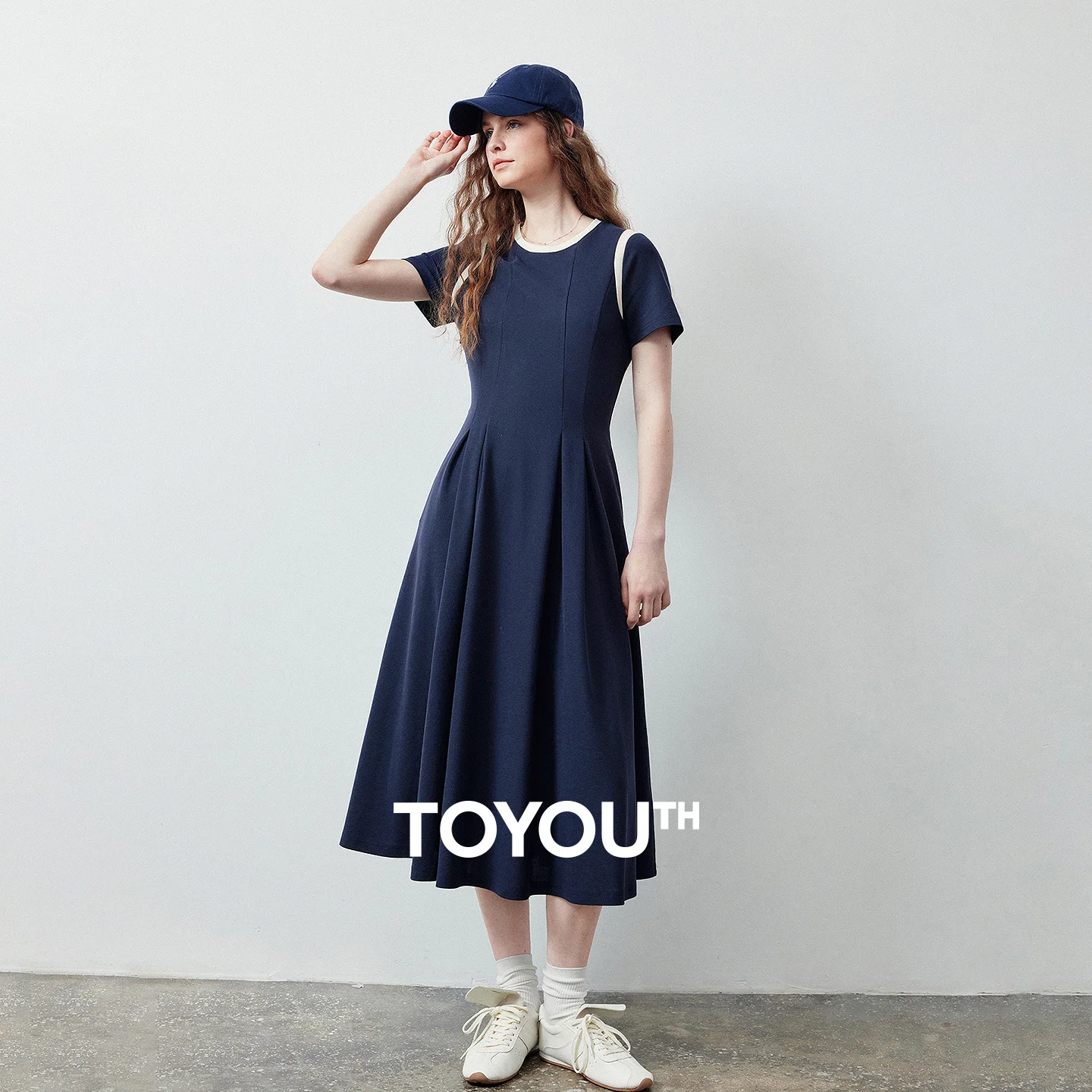 TOYOUTH Women T Shirt Dresses 2026 Summer Crew Neck Waist Cinched Contrast Splicing Intellectual Sporty Midi Dresses
