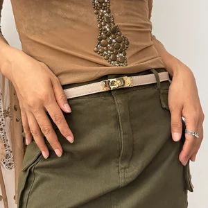 Fine Gürtel für Frauen, Kamelleder, weiblicher Designergurt, Chorean Korsett, Metallschnalle, schwarze, luxuriöse Mode 10 Hauptverkauf Lederstreifen - №10