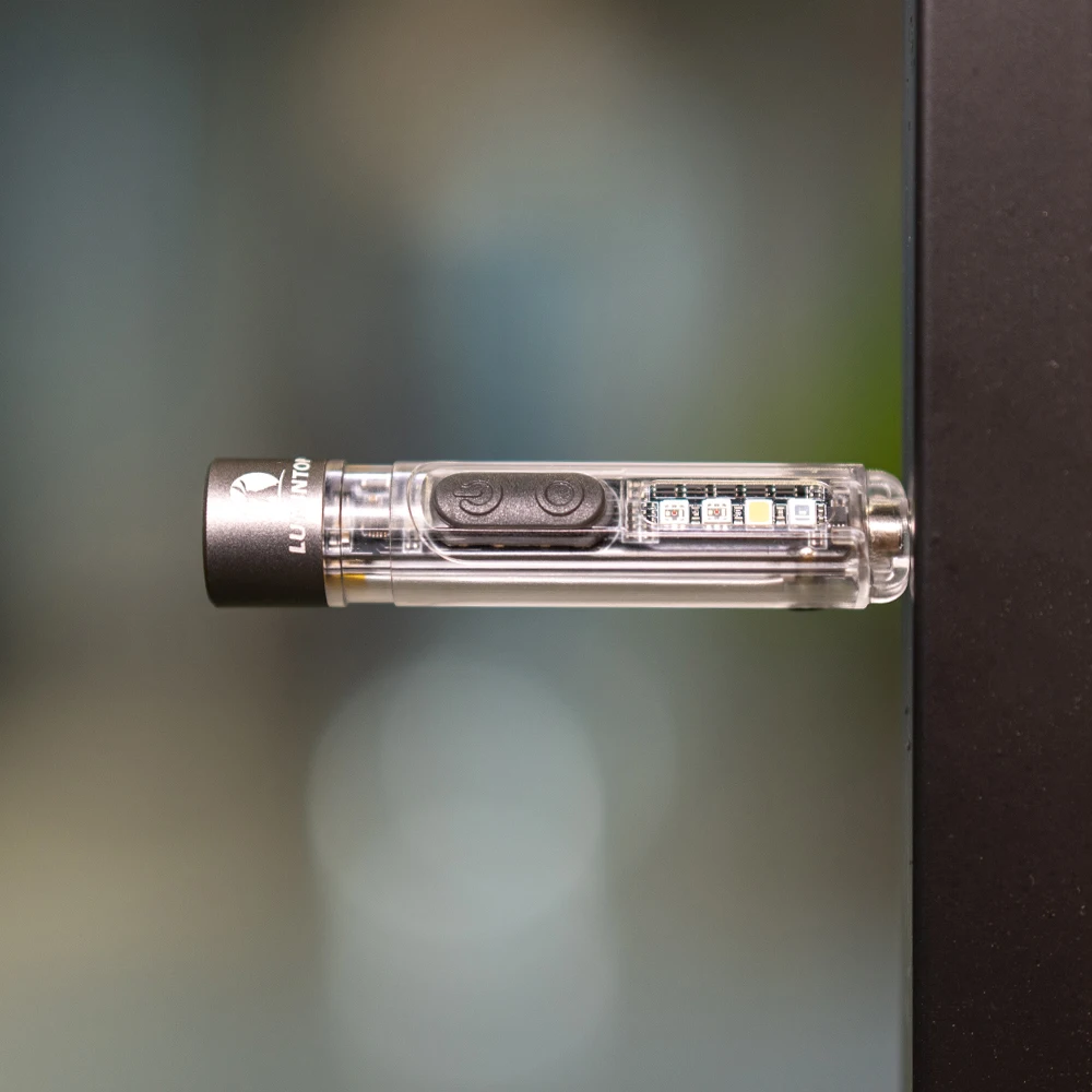 سلسلة مفاتيح صغيرة محمولة قابلة لإعادة الشحن من Lumintop، مصباح يدوي فائق السطوع مع قاعدة مغناطيسية للتخييم والأنشطة الخارجية