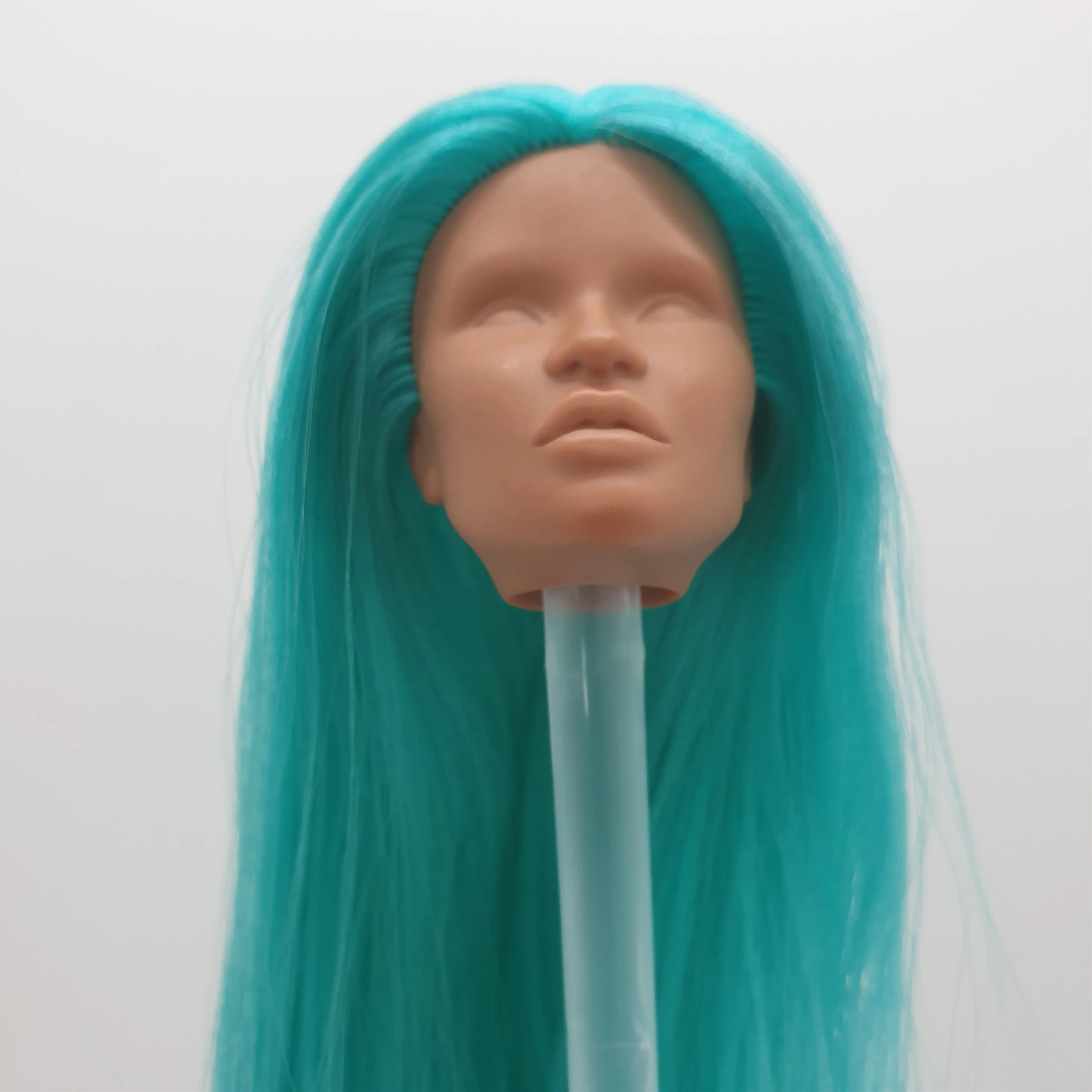 Fashion Royalty Green Color Hair Reroot Light Honey Skin Dominique Makeda 1/6 Scale Integrity Blank Doll Head