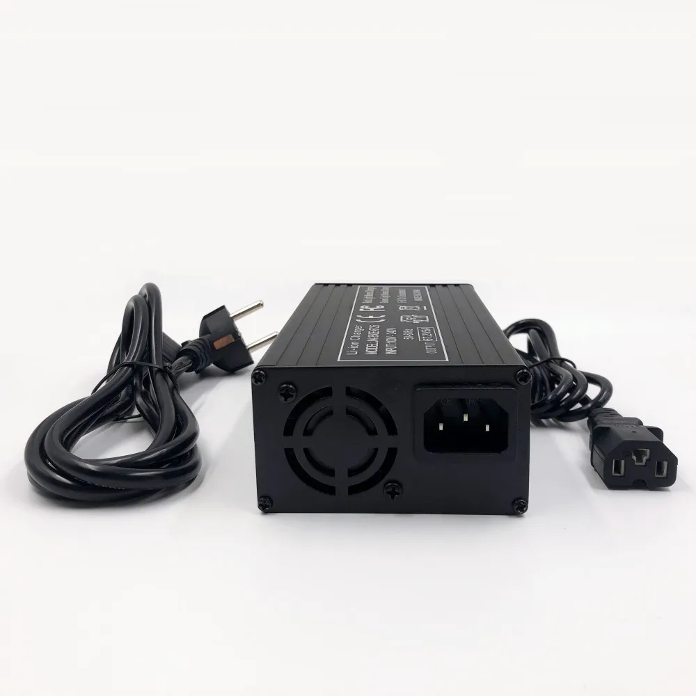 60V Fast Charger 67.2V/5A 67.2V Fast Charger For 16S 60V lithium Battery Charger IEC/PC Connector Strong Heat Dissipation