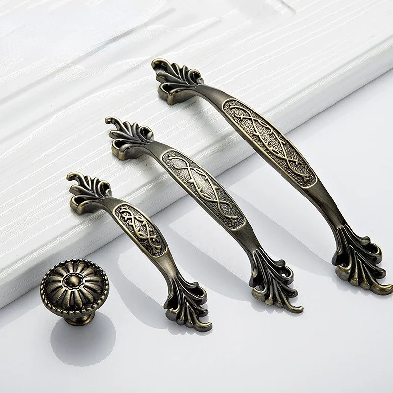 1pcs Cabinet Door Handle Contemporary Contracted Chest Shoe Ark Europe Drawer Pulls Hand Handle Kitchen Door Ambry Furniture