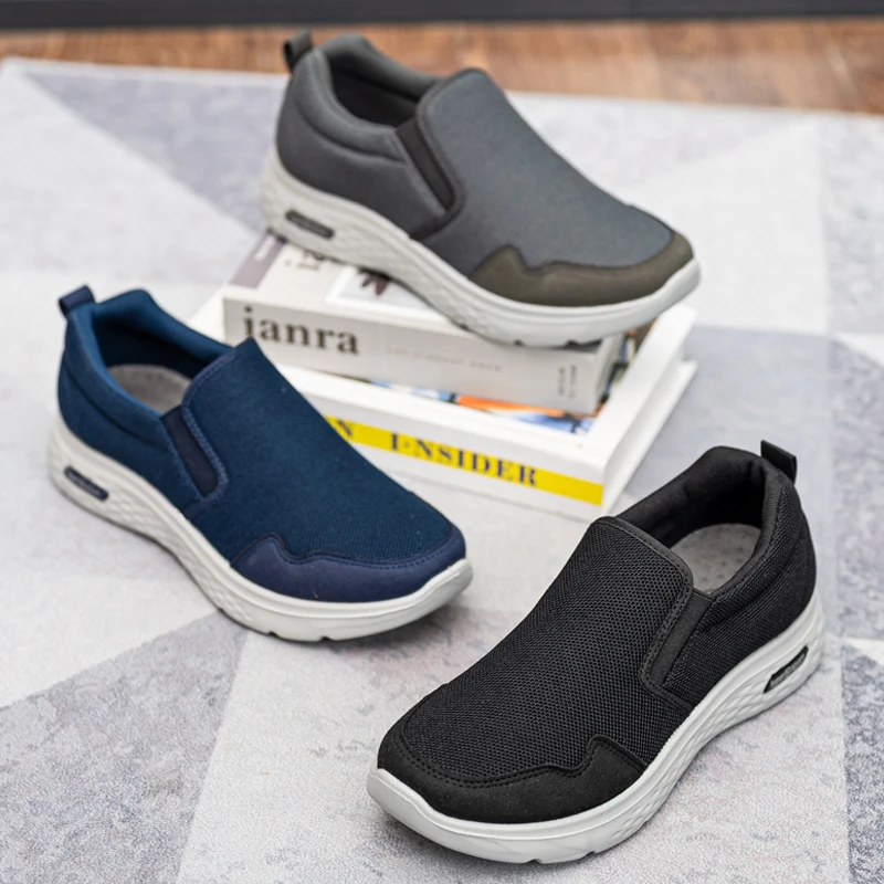 Men Sneakers Mesh Breathable Men Shoes Slip On Sport Shoes Non-Slip Casual Male Walking Shoes