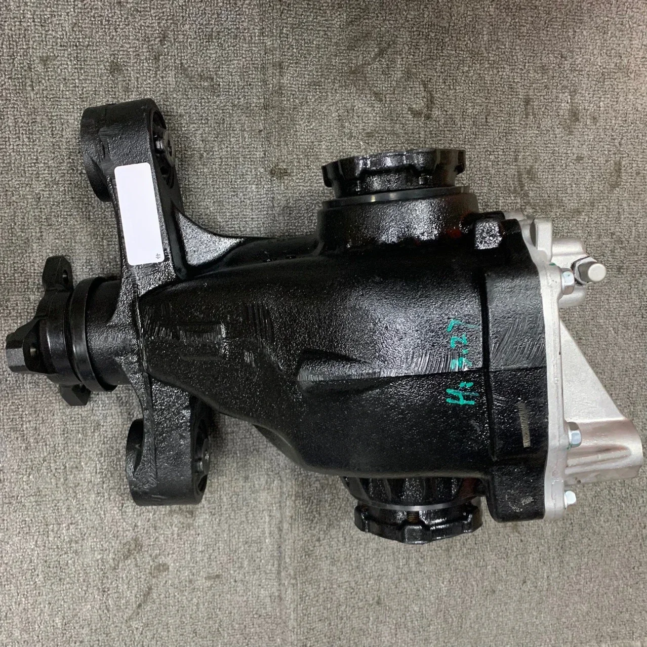 84110753 84110751 For 6AT Rear Differential Shaft Strap 3.27 Ratio