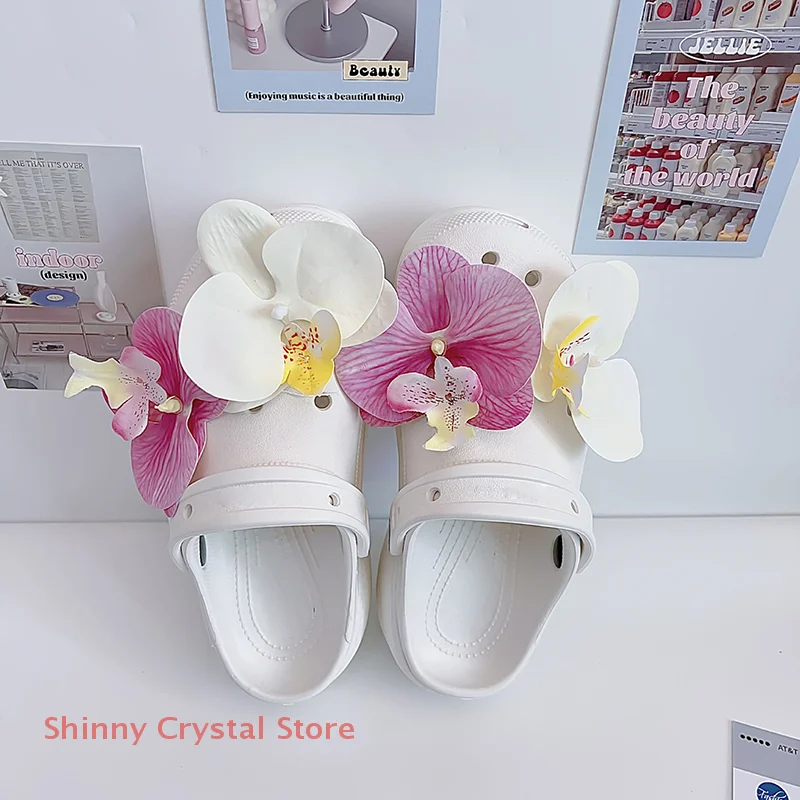 

Charming Floral Shoe Buckles for DIY Footwear Fashion