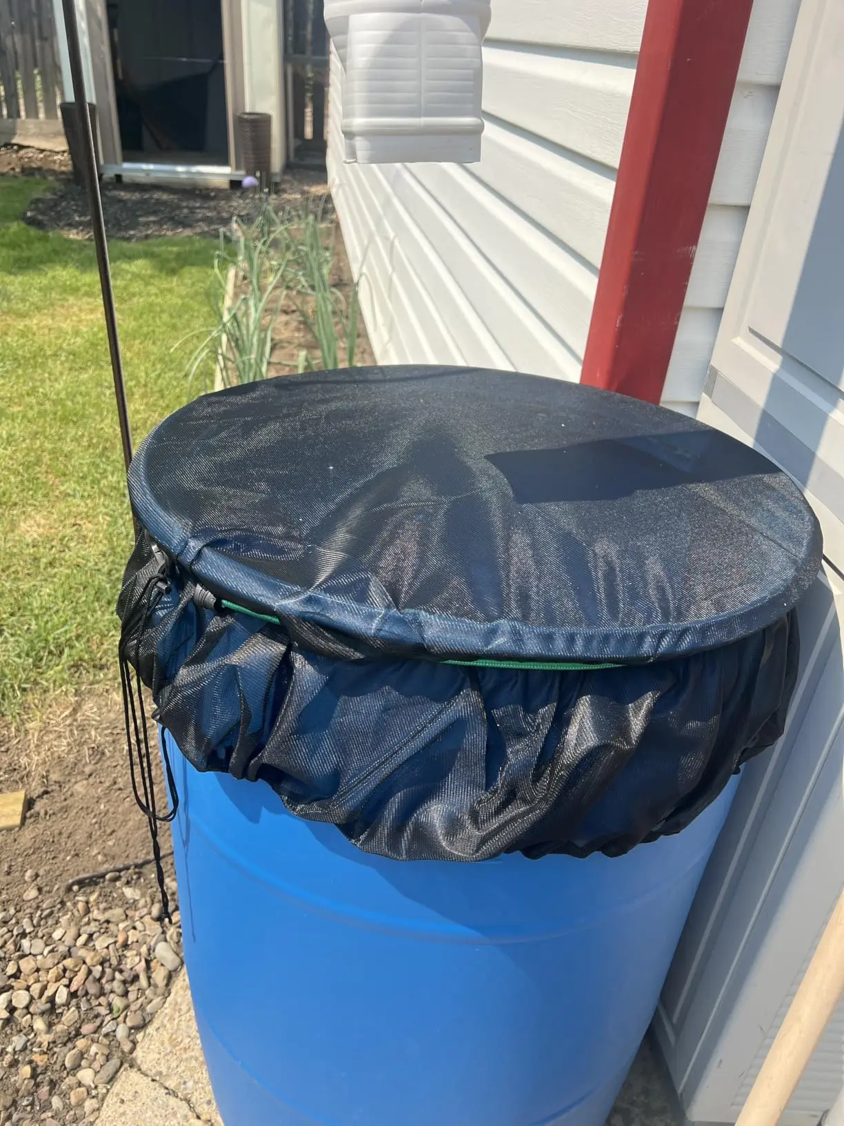 Mesh Cover for Rain Barrels, Water Collection Bucket Protector Screen, Prevent Fallen Leaves for Garden, Yard, Eaves Downspouts