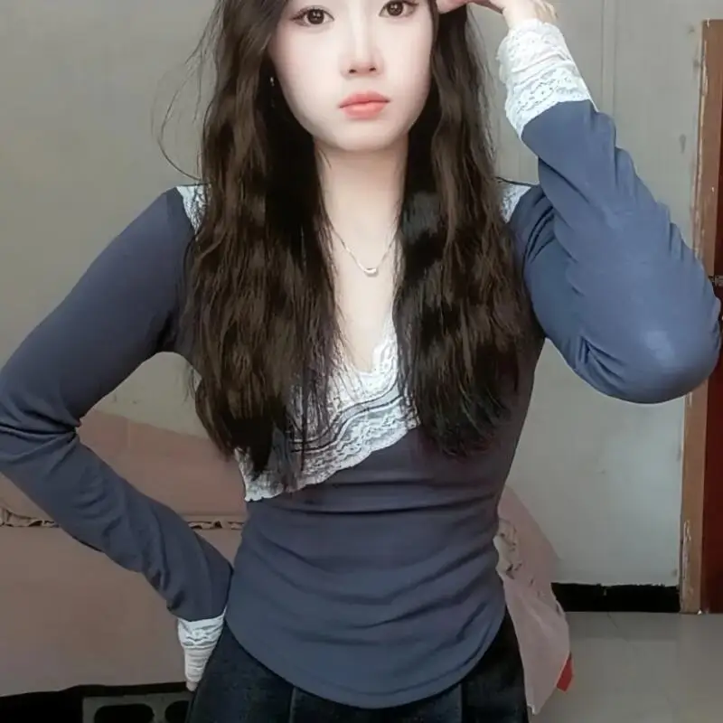 

Girl Sexy Lace Edge V-Neck Base Layer Princess Fashion Fitted Long Sleeved Shirt Versatile Spring Autumn Clothes Outside New