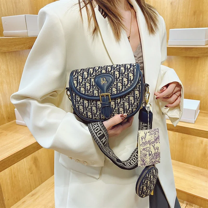 

Classic And Elegant Ladies Crossbody Bag In Premium Leather Luxury Brand Handbag By Famous Designer Trendy Accessory