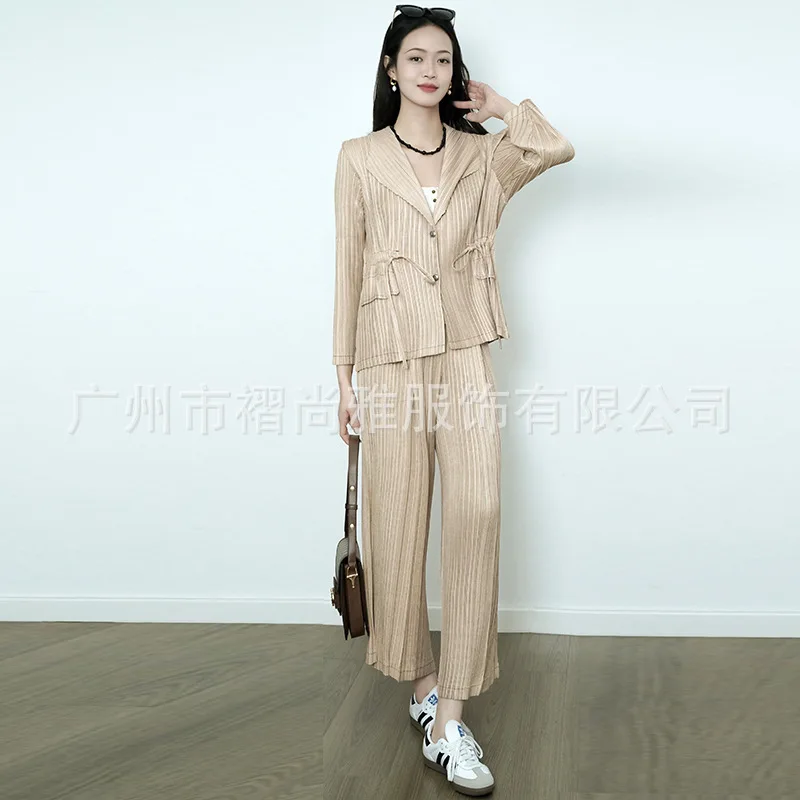 Miyake Folds 2026 Premium Sense of Fashion New Solid Color Comfortable Suit Collar Casual Loose Long Sleeve Two Piece Suit Women