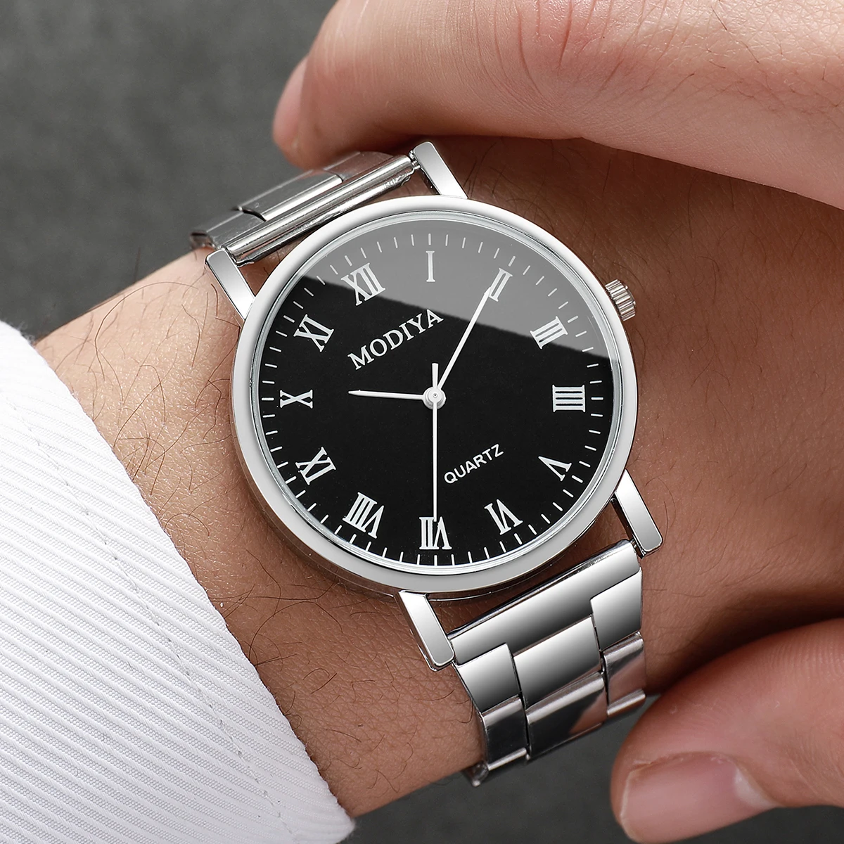 1PC ความประหลาดใจลึกลับนาฬิกา Blind Box--แฟชั่นผู้ชายธุรกิจนาฬิกาไม่เป็นทางการนาฬิกาข้อมือควอตซ์นาฬิกาผู้ชายรีโลจ ฮอมเบอร์(ไม่มีกล่อง)