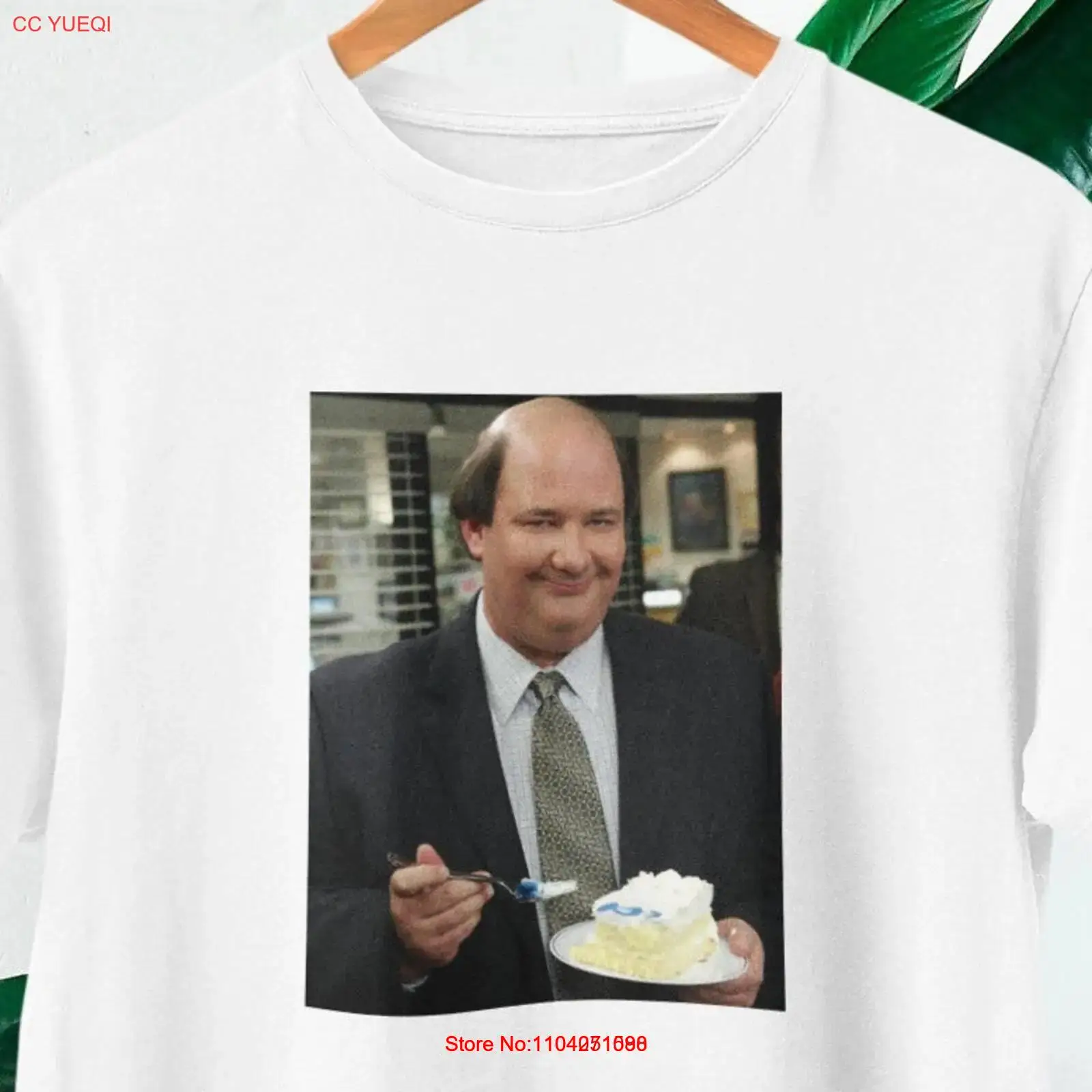 Kevin Malone Photo T-shirt Kevin Malone The Office shirt Kevin Malone fans top