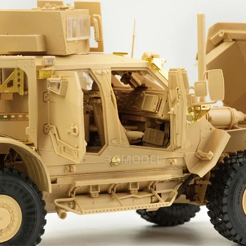 1/35 Ryefield modello RM-5032 US MRAP Veicolo fuoristrada M1240A1 M-ATV (con interno completo) Scala di montaggio giocattoli fai da te Kit modello