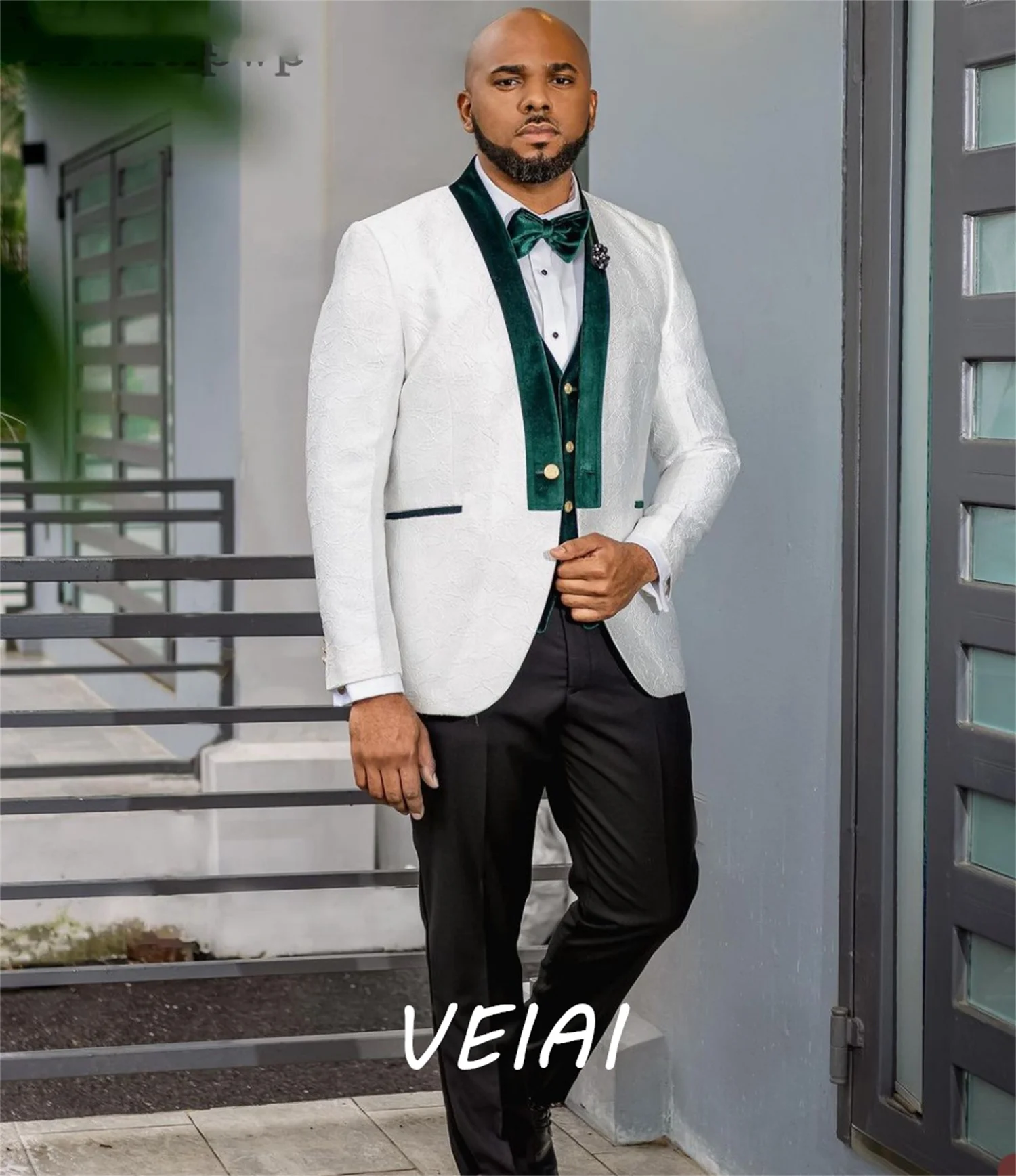 Trajes personalizados nuevos en blanco para hombre, conjuntos de chaqueta de terciopelo verde de 3 piezas, ropa para novio de boda, traje para hombre, boda, fumar, hombre, elega