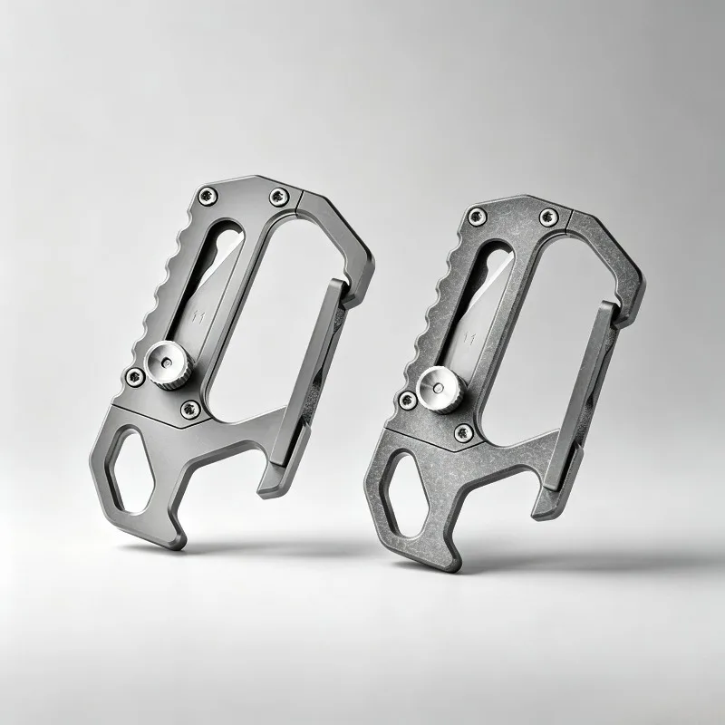 Titanium Alloy EDC Portable Keychain with Quick‑Release Backpack Hook Clip Outdoor Pocket Gadget for Daily Carry