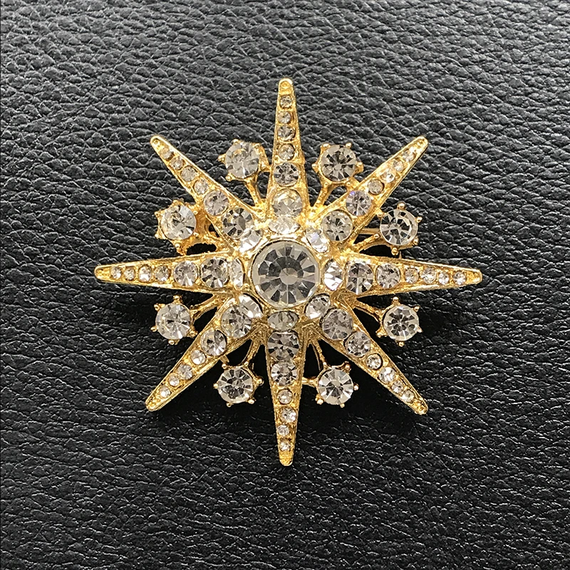 

Vintage Sparkling Rhinestone Star Brooch Unisex Geometric Badge Pin Anti-Slip Clothing Fixer Elegant Fashion Gift for Women Men
