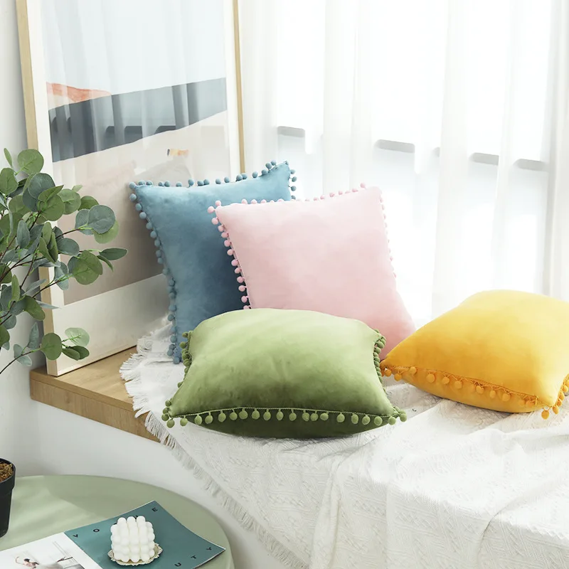 Wind modern simple ball ball lace pillow cover velvet solid color sofa cover fur ball cushion cover