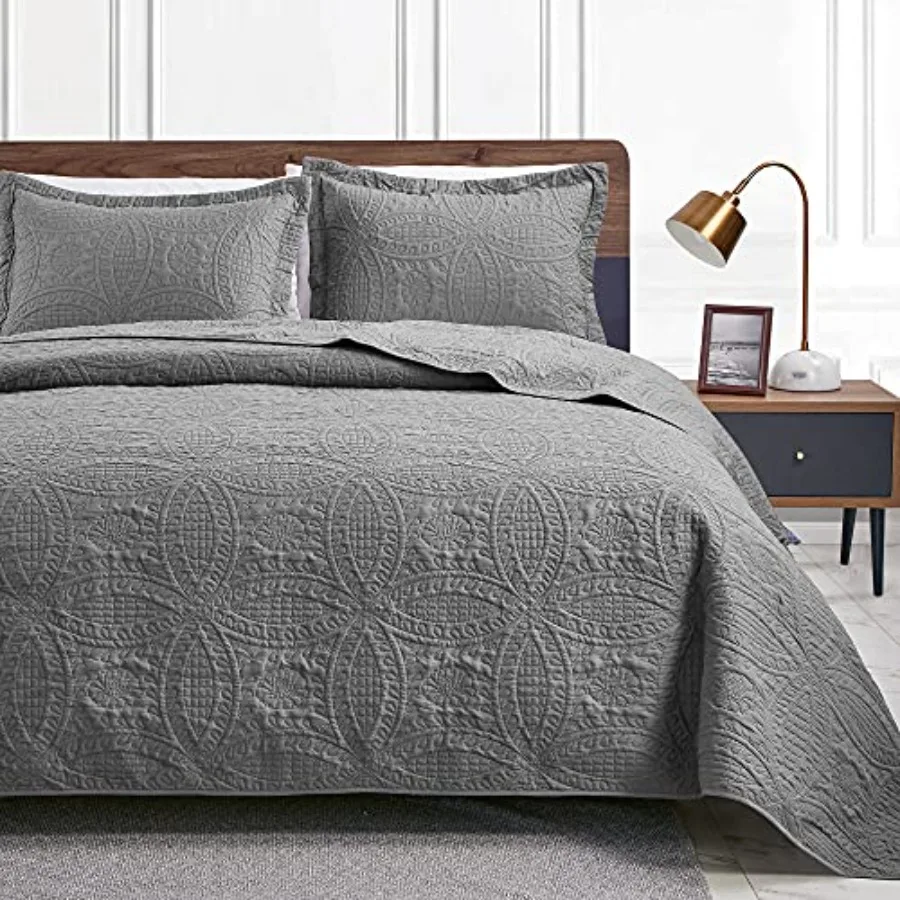 

Quilts for Queen Bed Grey Bedspreads Soft Bed Summer Lightweight Bedspread Comforter Modern Style Coin Pattern Coverlet for All