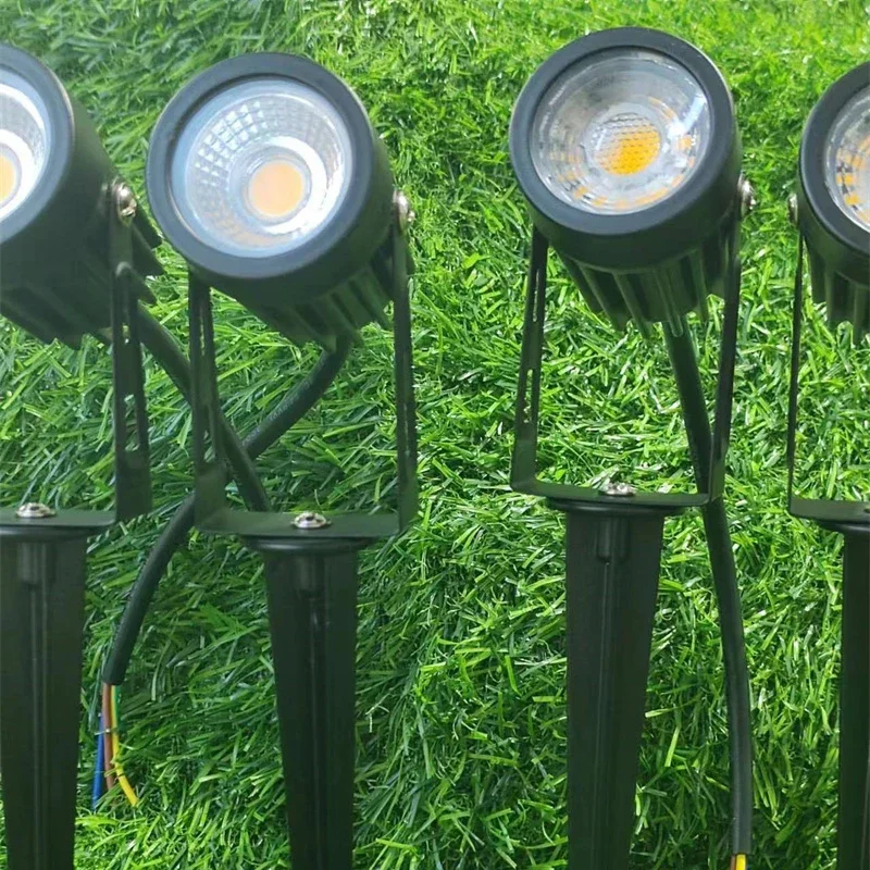 Outdoor Wasserdichte Garten LED Rasen Lampen LED Rasen Licht Spike Glühbirne Tuinverlichting Garten Weg Strahler 220V 110V 12V 3W 5W