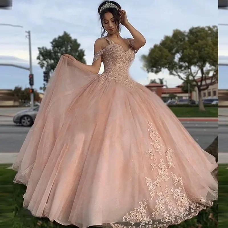 Модное бальное платье на бретельках с румянами, платья для Quinceanera, сексуальное кружевное платье для дебютанта на день рождения, Лидер продаж, 15 цветов