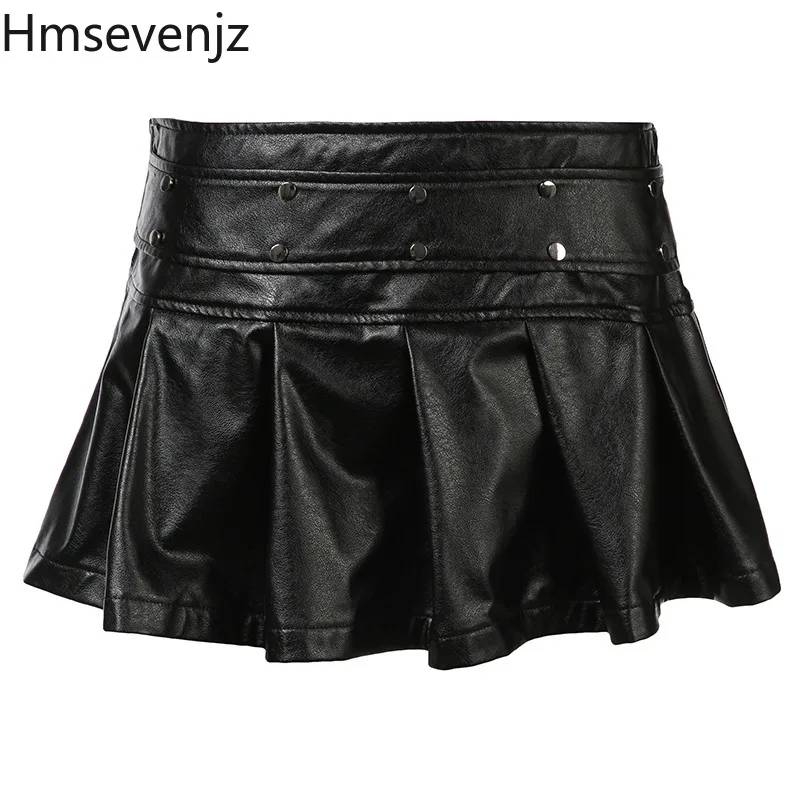 Hmsevenjz เผ็ดสาว Punk สไตล์ PU จีบกระโปรงผู้หญิงฤดูร้อน Y2K Rivet เข็มขัดต่ําเอวซิปหนัง A-Line กระโปรงมินิ