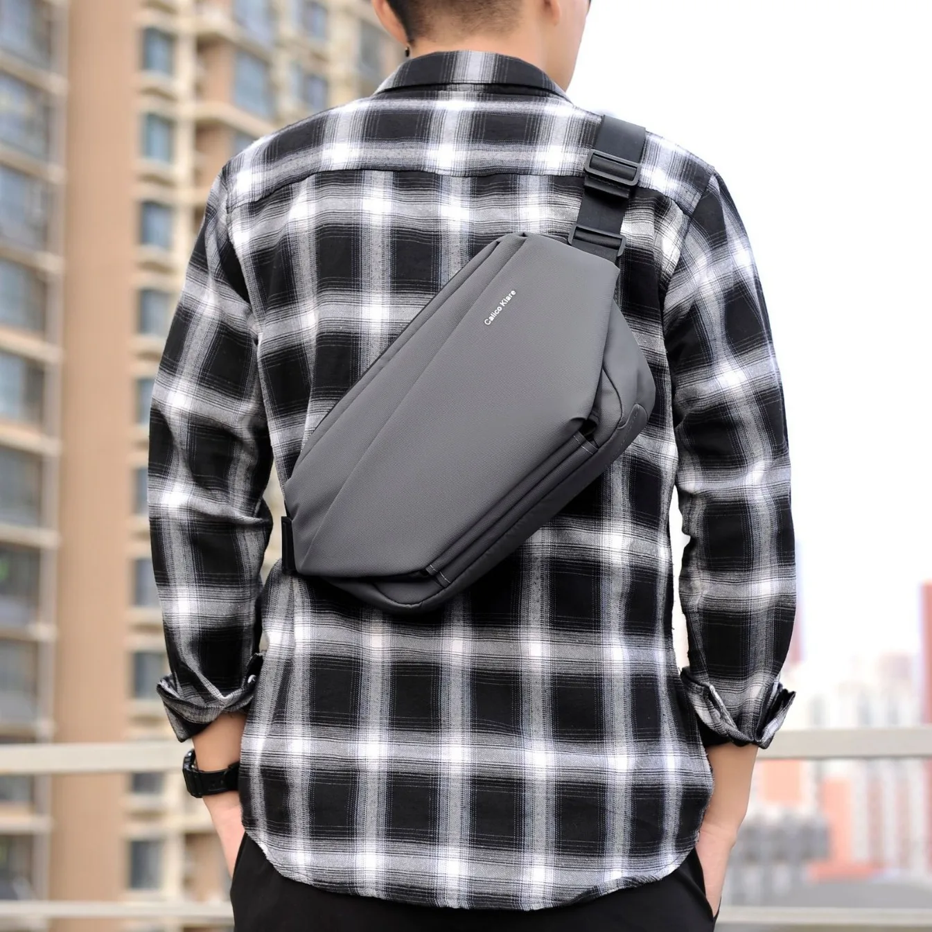 

Crossbody bag men's fashion chest bag tool scooter shoulder backpack sports waterproof shoulder chest bag