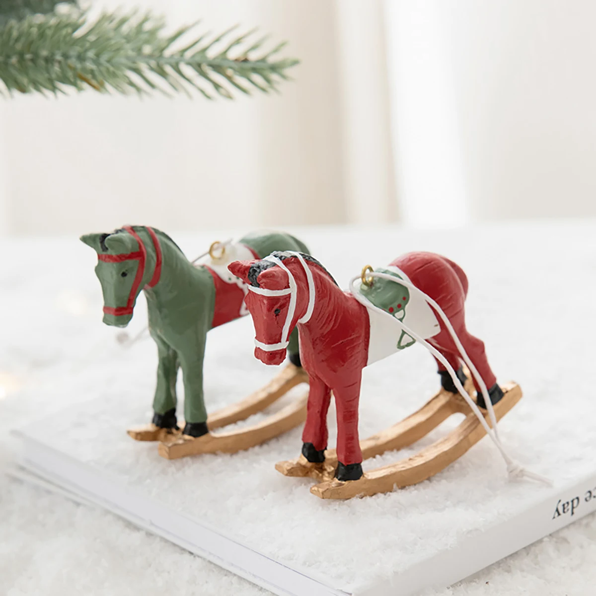 Christmas tree Christmas tree Christmas painted resin rocking horse pendant Christmas tree DIY decoration hanging decoration arr