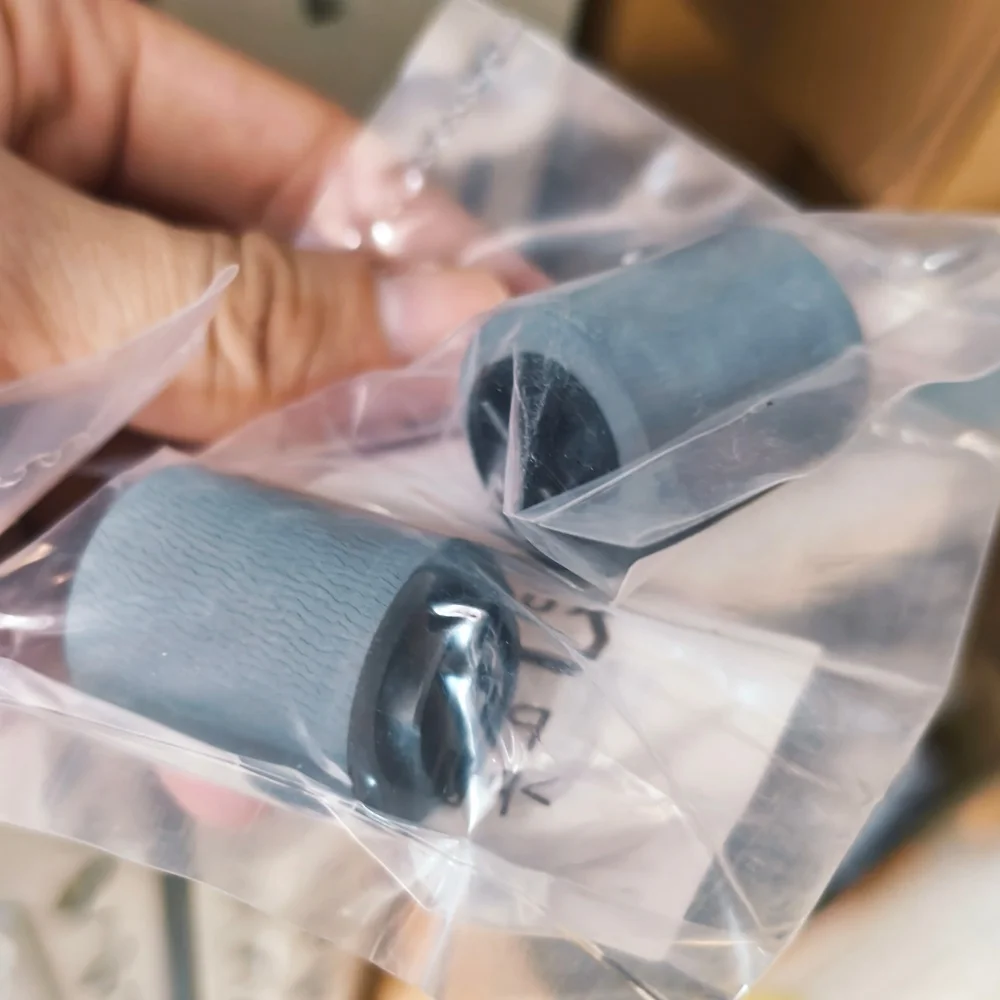 

6LA06886000 6LA06828000 Комплект ролика подачи захвата для TOSHIBA 550 555 556 650 655 656 755 756 810 855 856 520 523 557 600 603