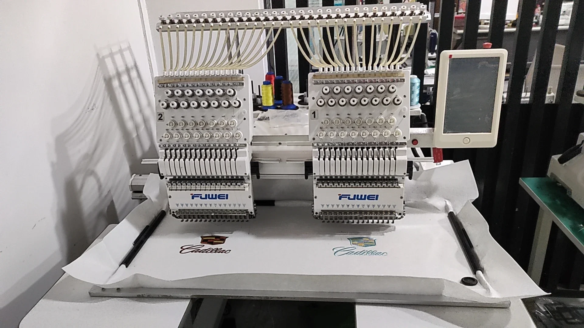 Factory Wholesale Price Fu Well Two Heads 1502 Embroidery Machine Industrial Application Twelve Needles Multi-function