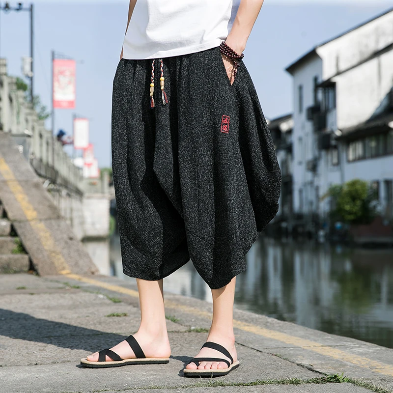 

2022 Summer Chinese embroidered cotton and linen pants Men's loose casual shorts large size breathable linen pants