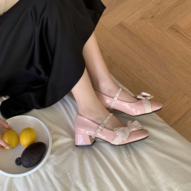Women Shoes Round Head Thick Heel Small Leather Shoe Fashion Patent Leather Shallow Mouth Single Shoe Sweet Style Bow Mary Janes
