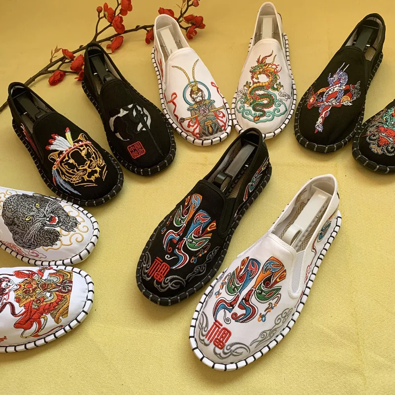 Chinese Style Streetwear Fashion Casual Vintage Old Beijing Shoes Hanfu Shoes for Women Sneakers Men Ethnic Style Embroidery