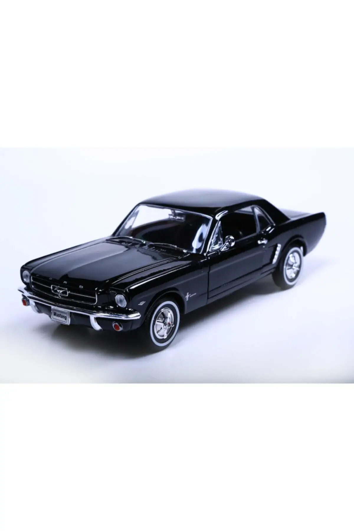 Toy 1:24 Scale 1964 1/2 Ford Mustang Diecast Model Car Collection for Kids and Adults