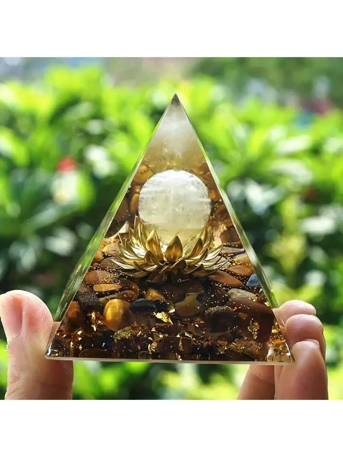 Piramide di Orgone con simbolo di loto occhio di tigre in cristallo trasparente con energia positiva e guida-piramide Orgone con simbolo di loto