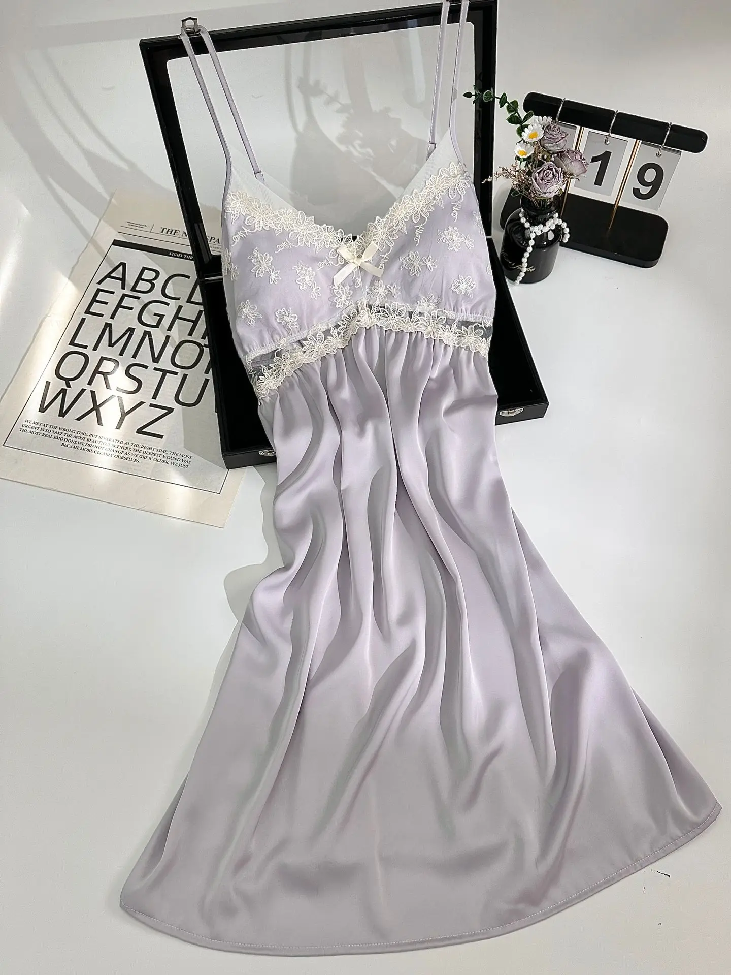 

Sexy Mesh Hollow Out Sleepwear Embroidery Lace Nightdress Women Home Dress Pajamas Nightgown