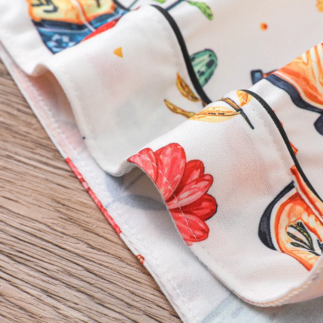 Set Piyama Wanita Putih Piyama Bermotif Tema Kaktus Koboi dengan Kerah Lengan Pendek dan Celana Pendek Hadiah Natal