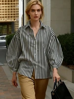 Bonboho-Camiseta minimalista Retro para mujer, camiseta blanca y negra, cuello de solapa a rayas anchas, manga abombada, camisas diarias de oficina de gran tamaño