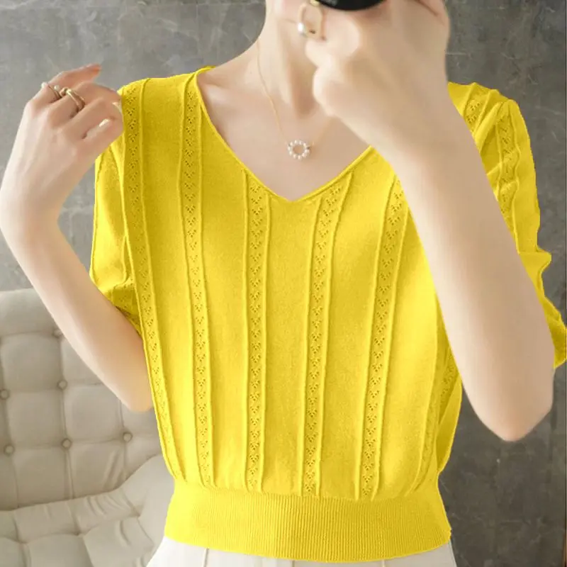 Summer Thin High-waisted Short-sleeved T-shirt Women's Loose Plus Size V-neck Cut-out Knit Cropped Top Sun Protection Shirt