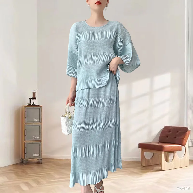 

Miyake Pleated Skirt Suit Solid Colour Plisse Suit Women Fold2025 Summer New Pleat Top + Pleats Half Skirt Temperament Casual