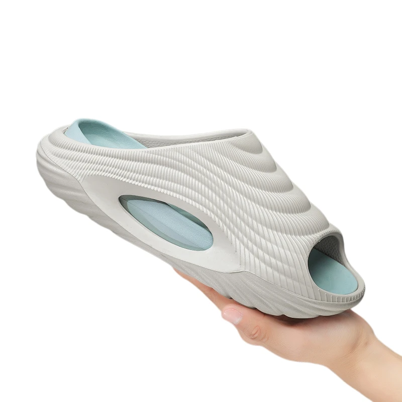 

Summer Men's Slippers Beach Clogs Outdoor Sandals EVA Soft Breathable Slides Men Casual Water Garden Shoes Male Beach Sandals