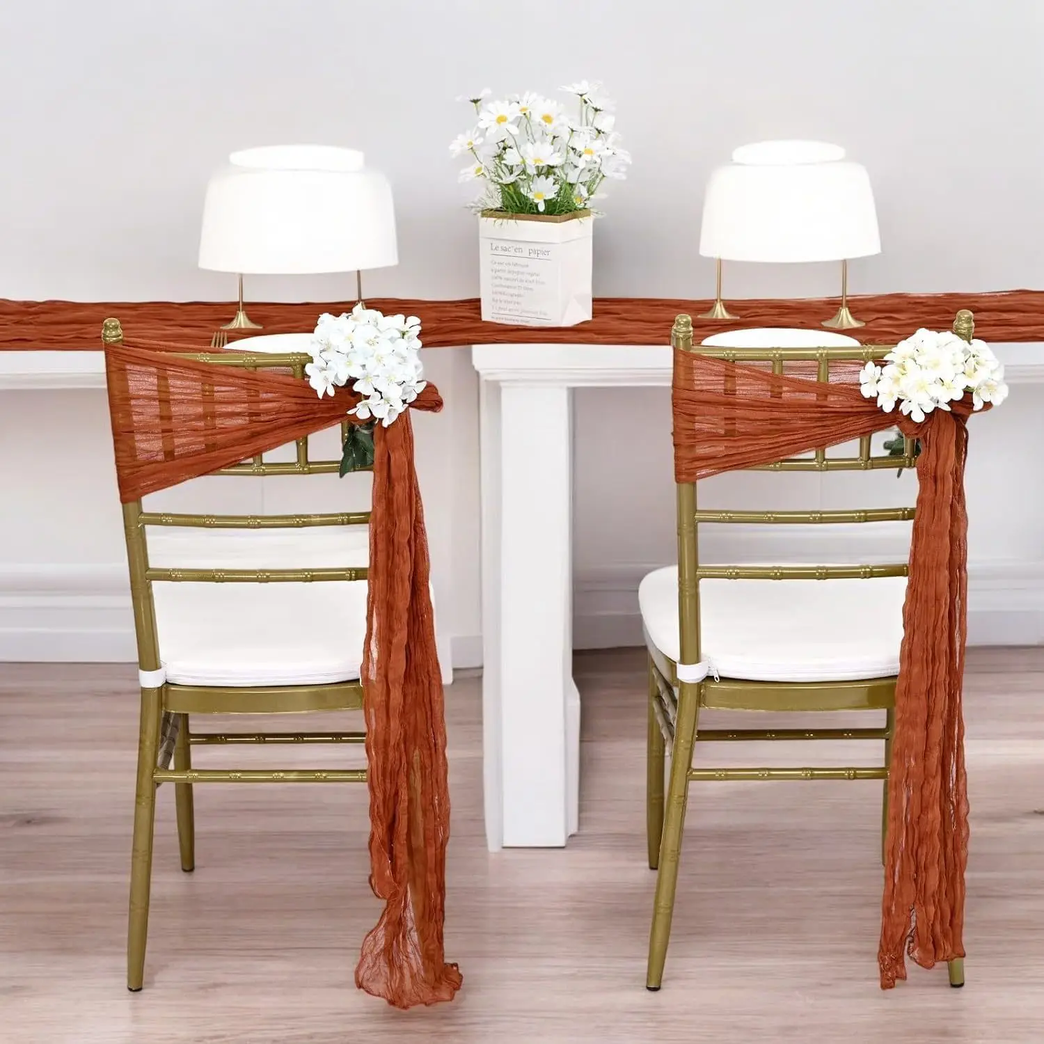 

12 шт. декоративных чехлов для стульев из креповой ткани с тонкими шелковыми бантиками-бабочками для банкетов в отелях, свадебного декора, создания атмосферы