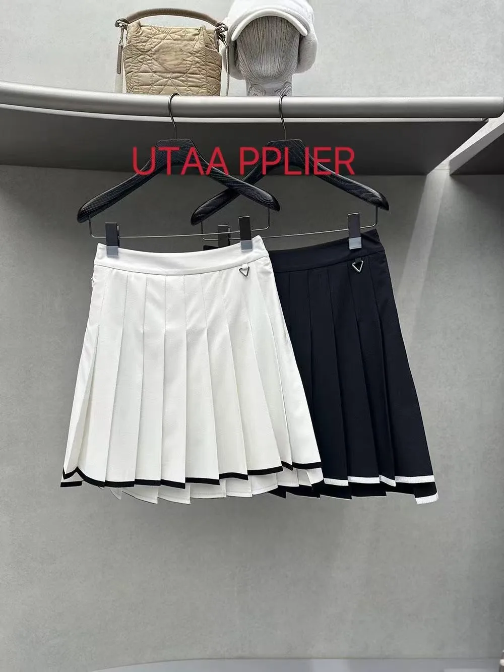 

New Golf Quick-drying Anti-running Pleated Skirt Casual