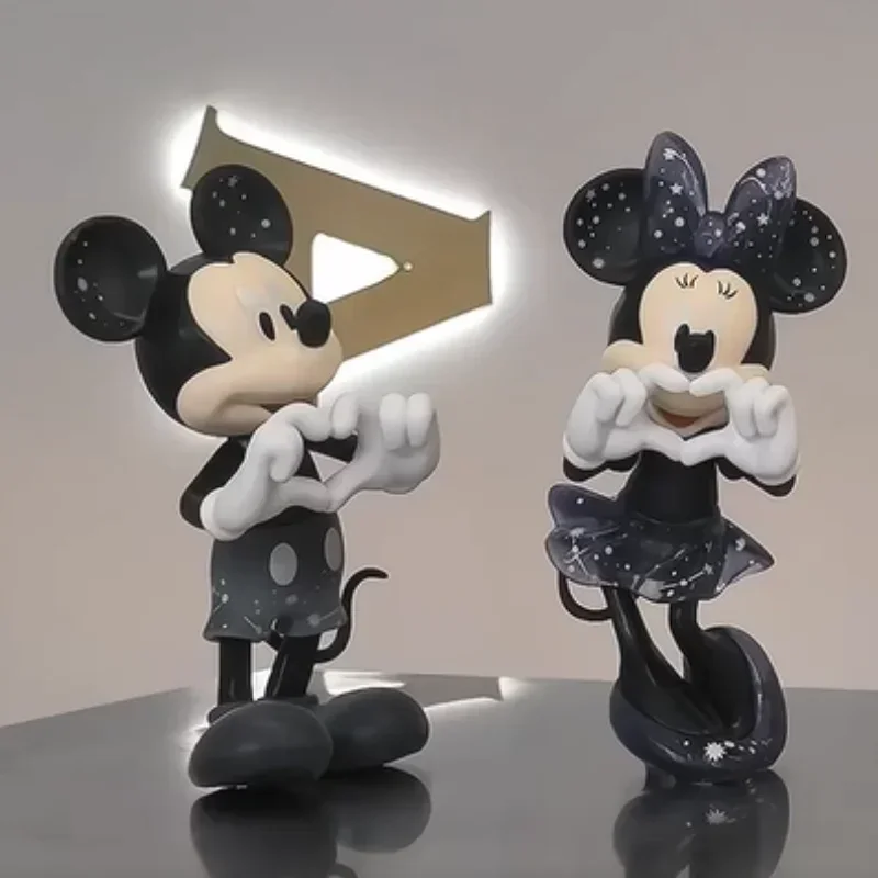 Wedding Mickey, Disney Ornaments, Figurines, Couple Wedding Gifts, Engagement Cake Decorations, Couple Holiday Gifts