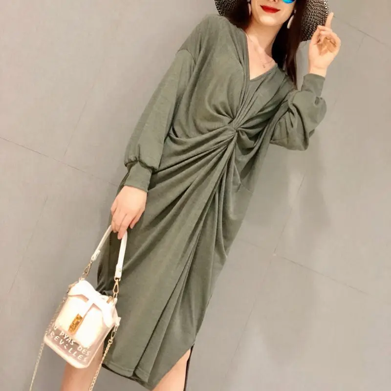 

2024 Spring Korean Women Loose Appear Thin Over the Knee V-neck Streetwear Long Sleeved Solid Color Casual Comfortable Dress