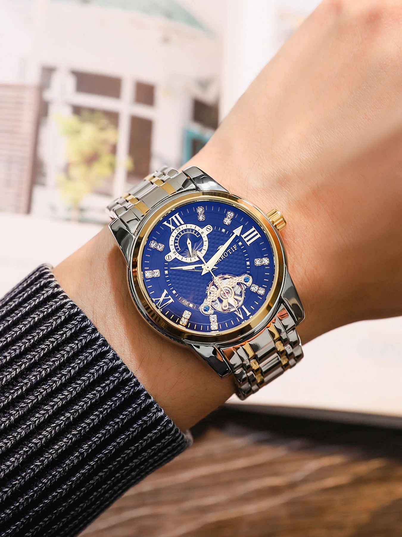 Business Leisure fully automatic mechanical watch man mechanical watch Moon phase watch hollowed out mechanical watch waterproof