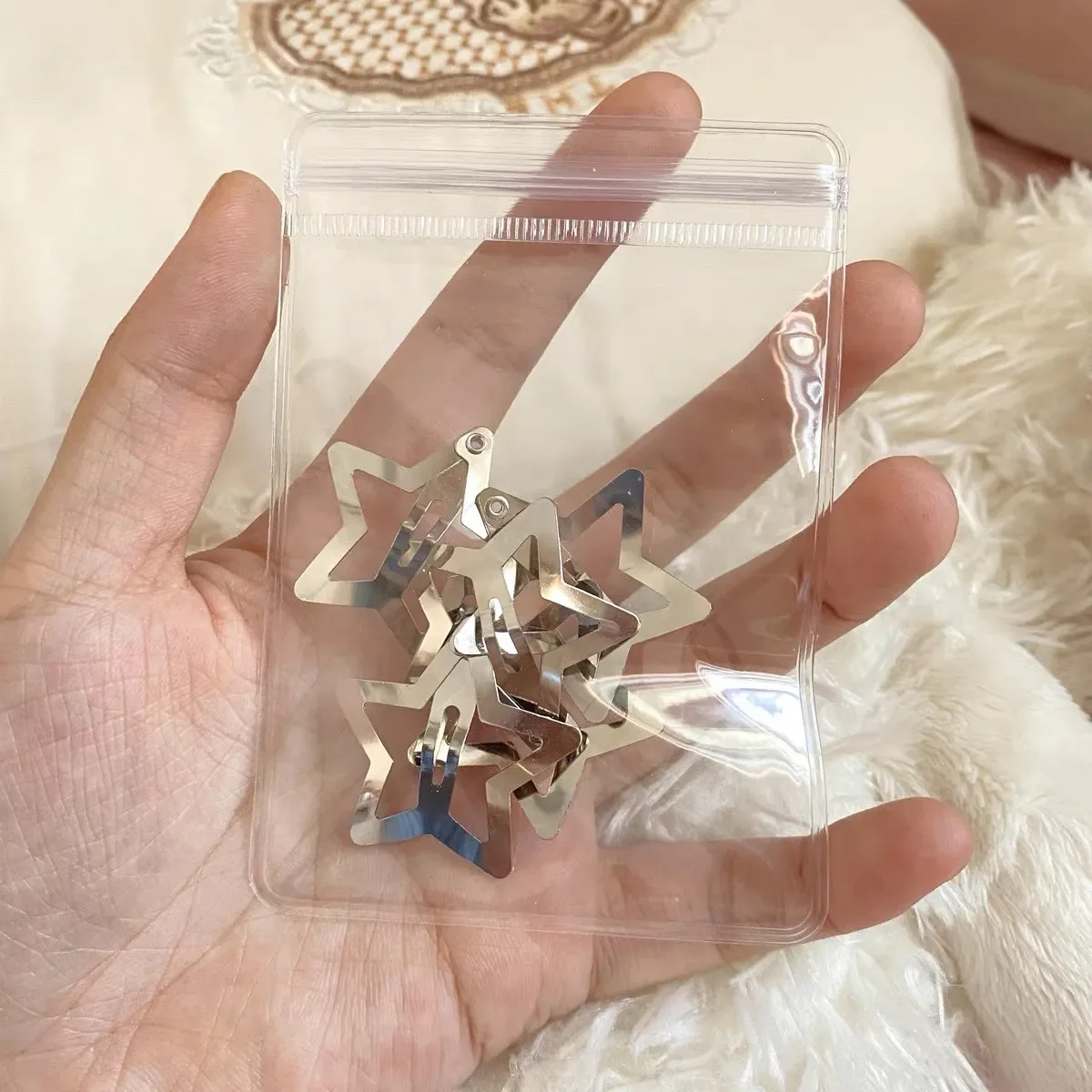 Silver Star BB Hairclips Girls Y2K Cute Star Barrettes Women Simple Metal Snap Clip Headdress Hair Jewelry Accessories